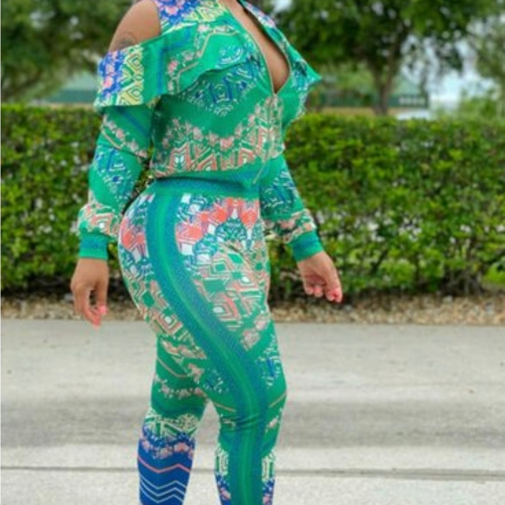 Geometric shirt & pants set